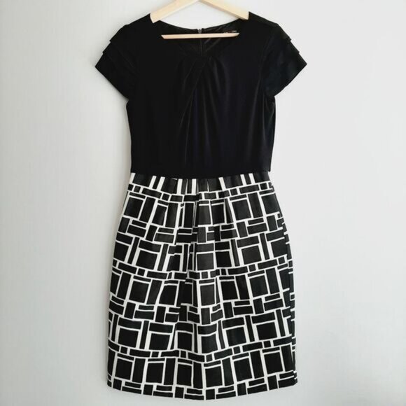 MAX & CLEO / Mixed Media Defined Waist Dress w/ Pockets Geometric Pattern B&W 8 - Picture 14 of 15